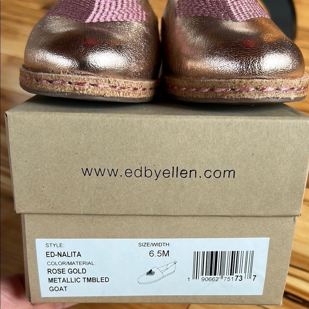 Ellen DeGeneres Metallic Rose Gold Loafers with Textured Finish - Picture 11 of 11